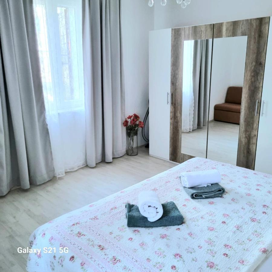 Sara Apartment Podstrana Bagian luar foto
