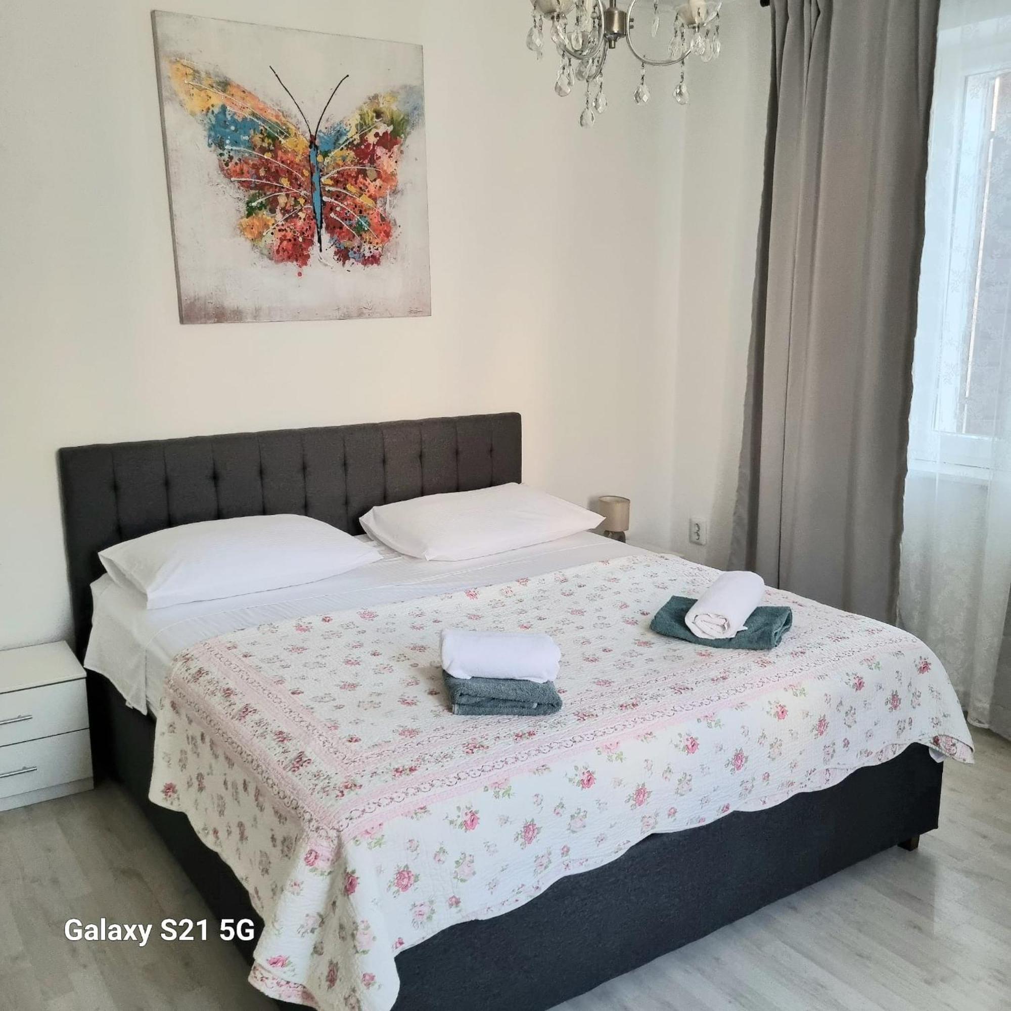 Sara Apartment Podstrana Bagian luar foto